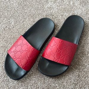 Brand new pair of Gucci